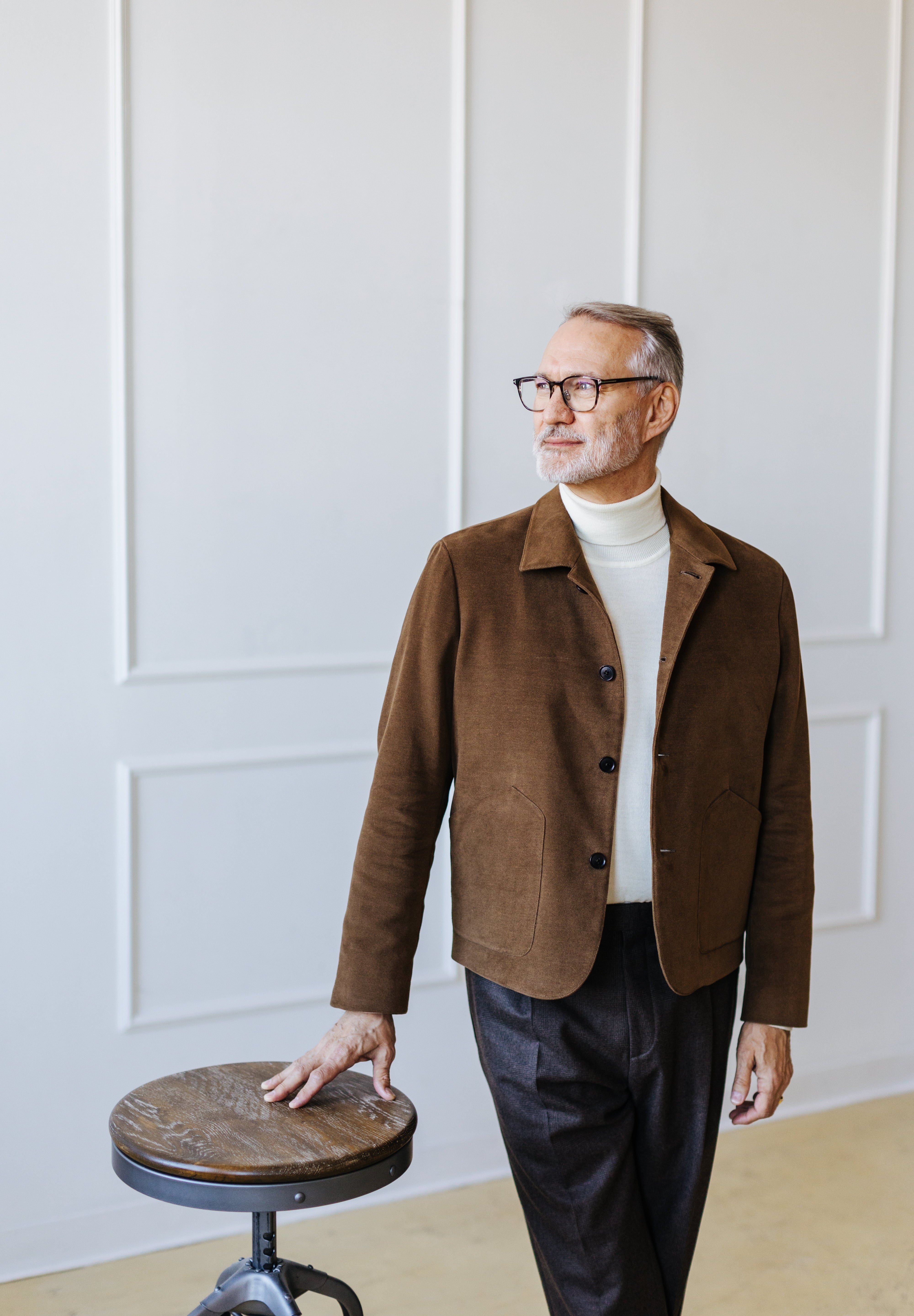 grey herringbone blazer + off white sweater + jeans